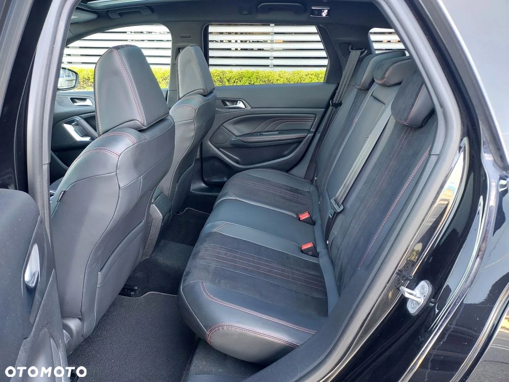 Peugeot 308 SW BlueHDi 180 EAT6 GT - 24