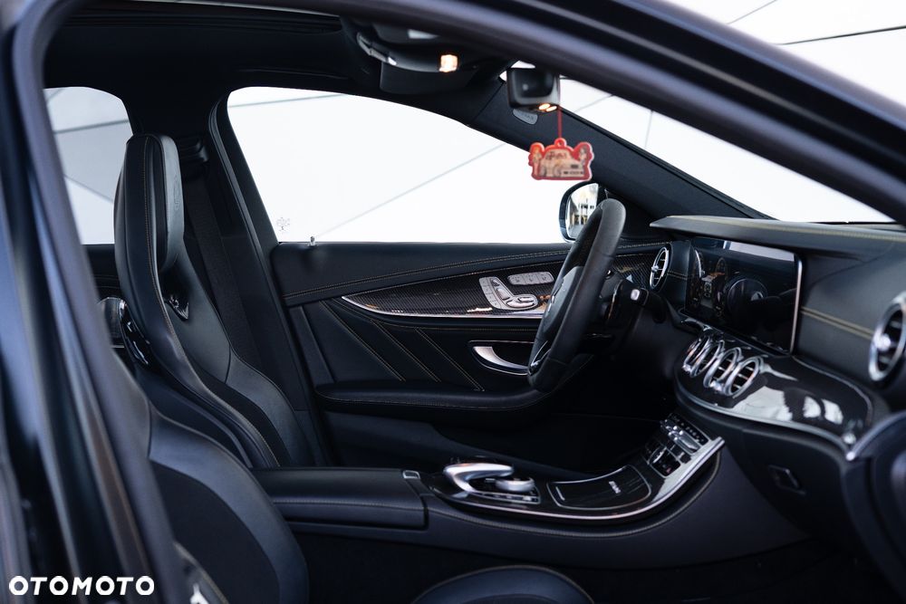 Mercedes-Benz Klasa E - 11