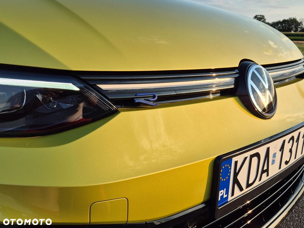 Volkswagen Golf 2.0 TSI OPF 4Motion DSG R Performance - 17
