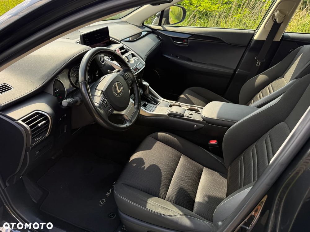 Lexus NX 300h Elegance AWD - 22