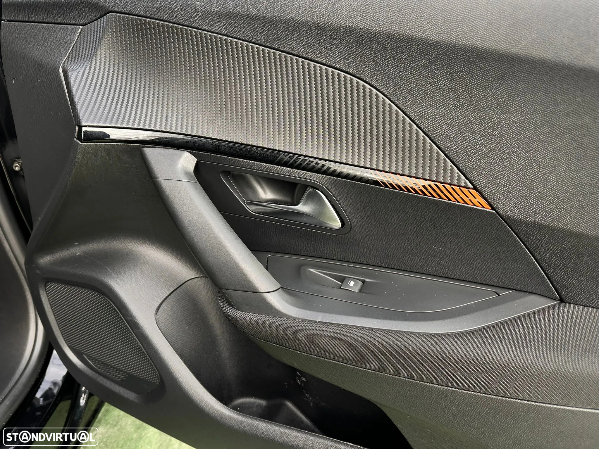 Peugeot e-2008 50 kWh Active - 7