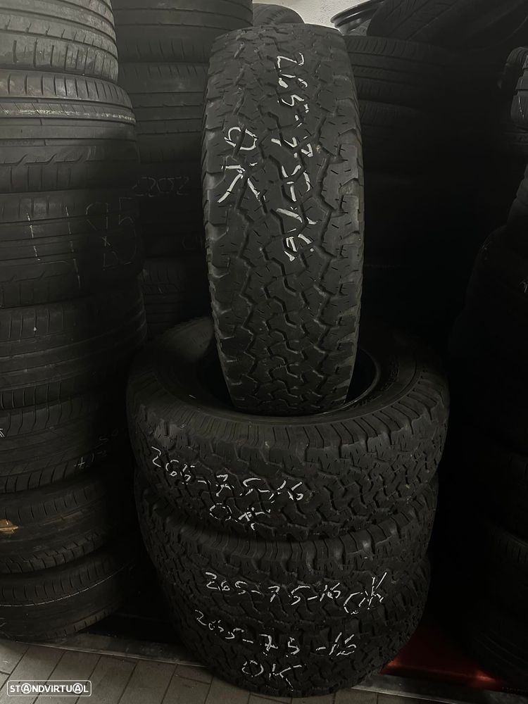 4 Pneus 265/75/16 Bfgoodrich All-Terrain T/A com mais de 50% de piso - 1