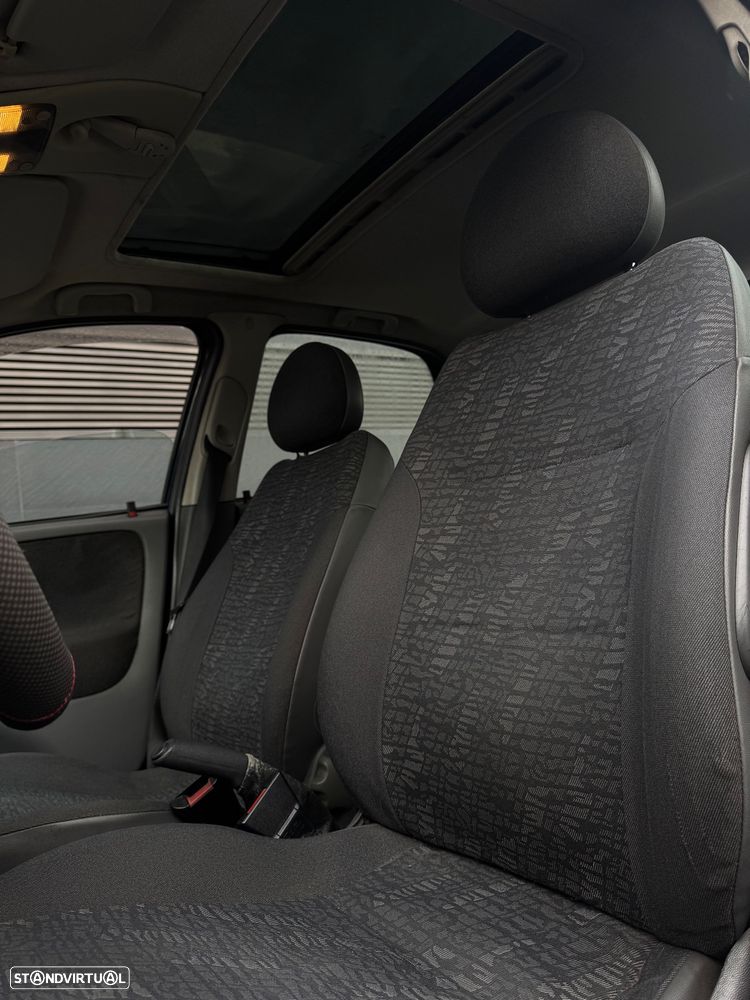 Opel Corsa 1.2 16V Confort - 9