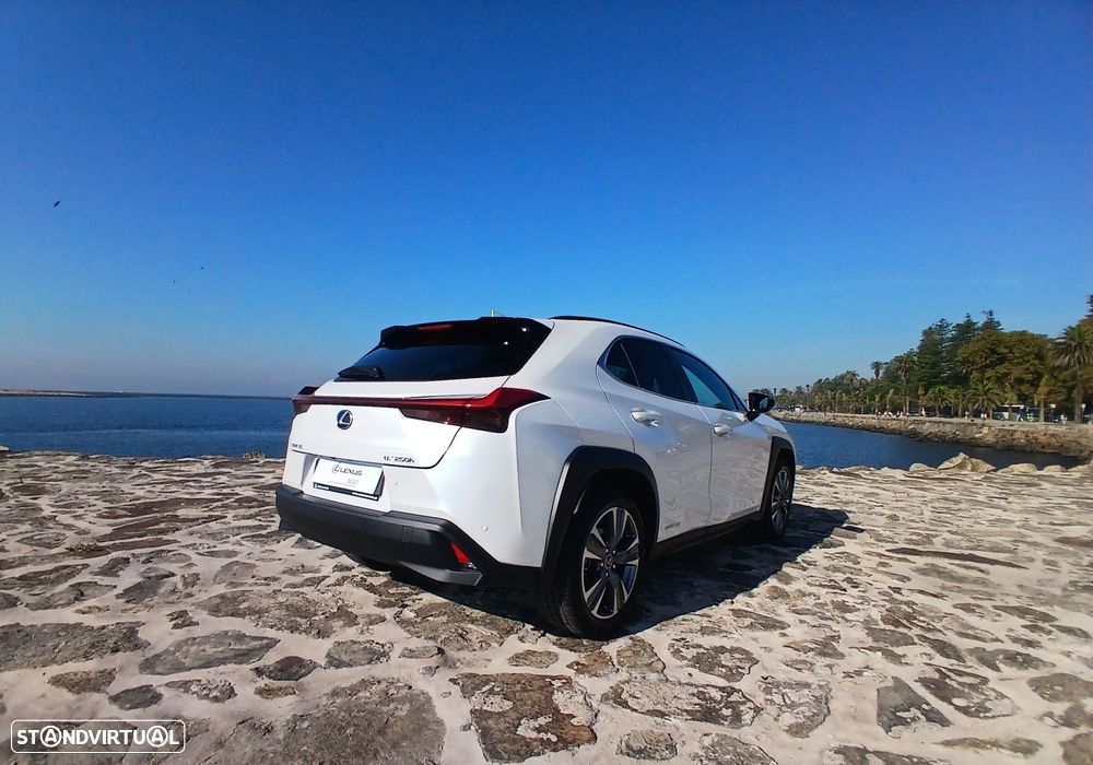 Lexus UX 250h Special Edition (LCA) - 2
