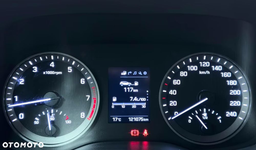 Hyundai Tucson 1.6 GDI BlueDrive Style 2WD - 25
