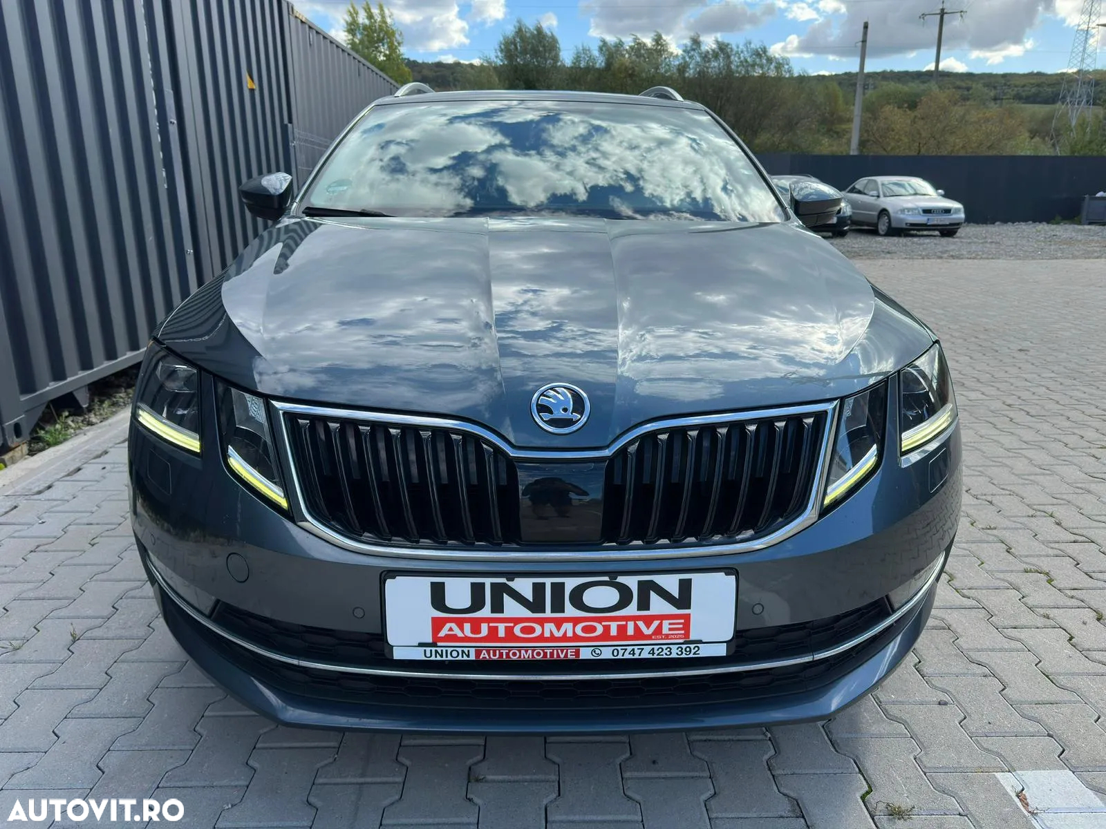 Skoda Octavia Combi Diesel 1.6 TDI Style - 8