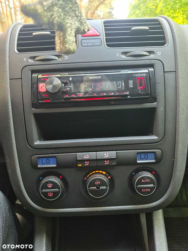 Volkswagen Golf - 5