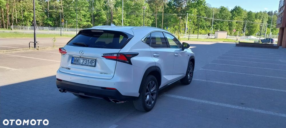 Lexus NX 200t F Sport AWD - 3