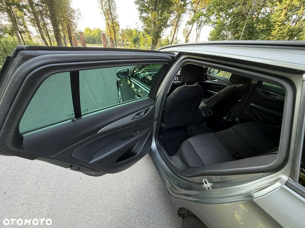Opel Insignia - 21