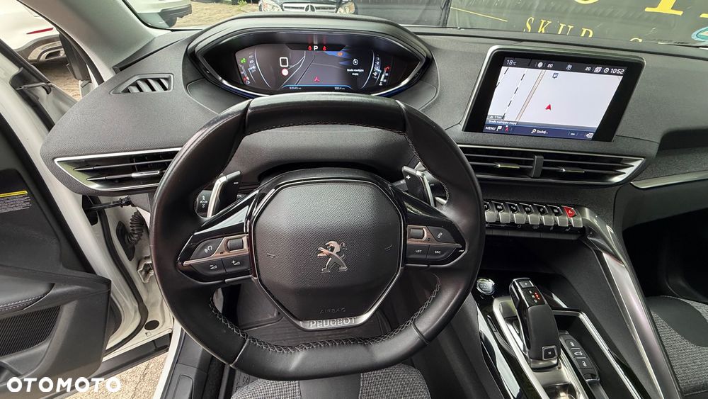 Peugeot 3008 1.2 PureTech Allure Pack S&S EAT8 - 21