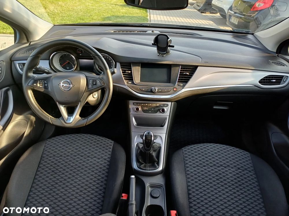 Opel Astra 1.4 T Dynamic - 18