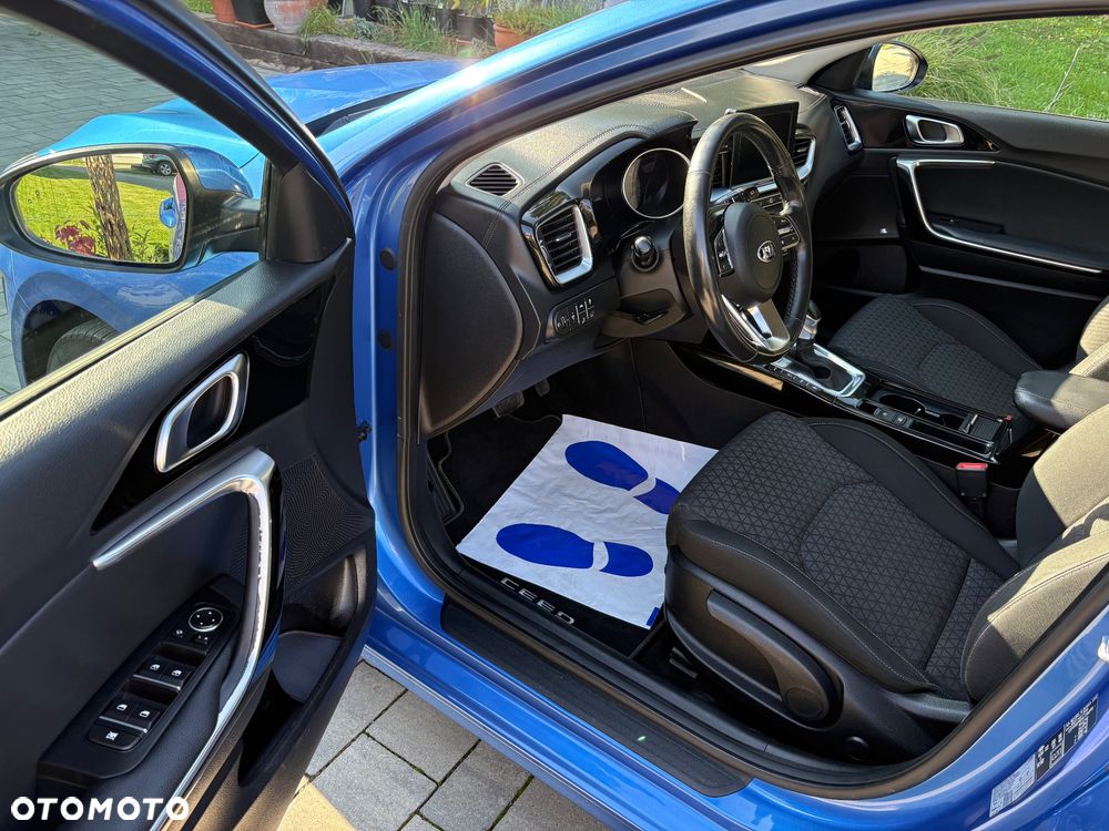 Kia Ceed - 26