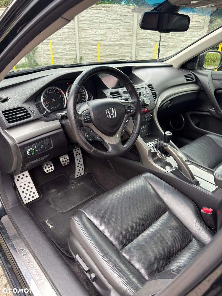 Honda Accord 2.0 Executive Nav - 5
