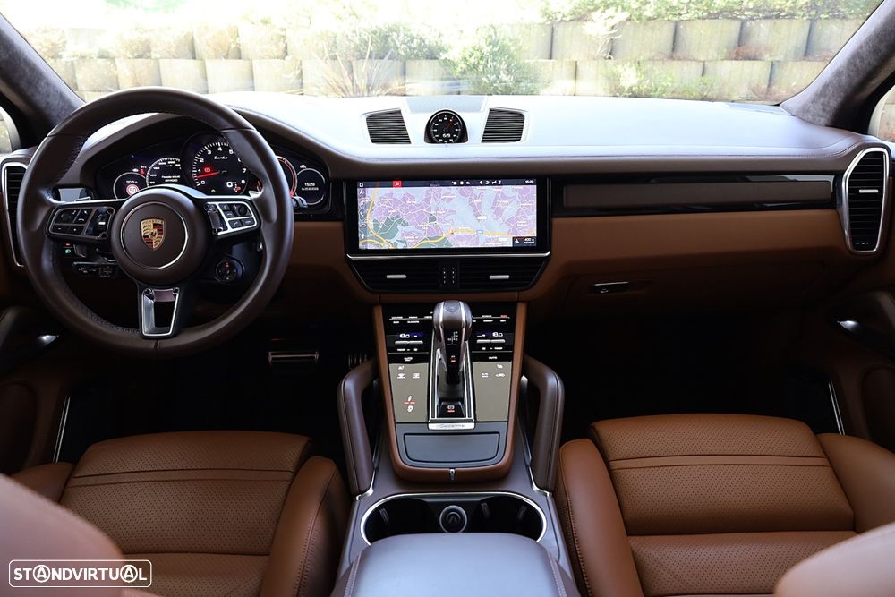 Porsche Cayenne Turbo - 21