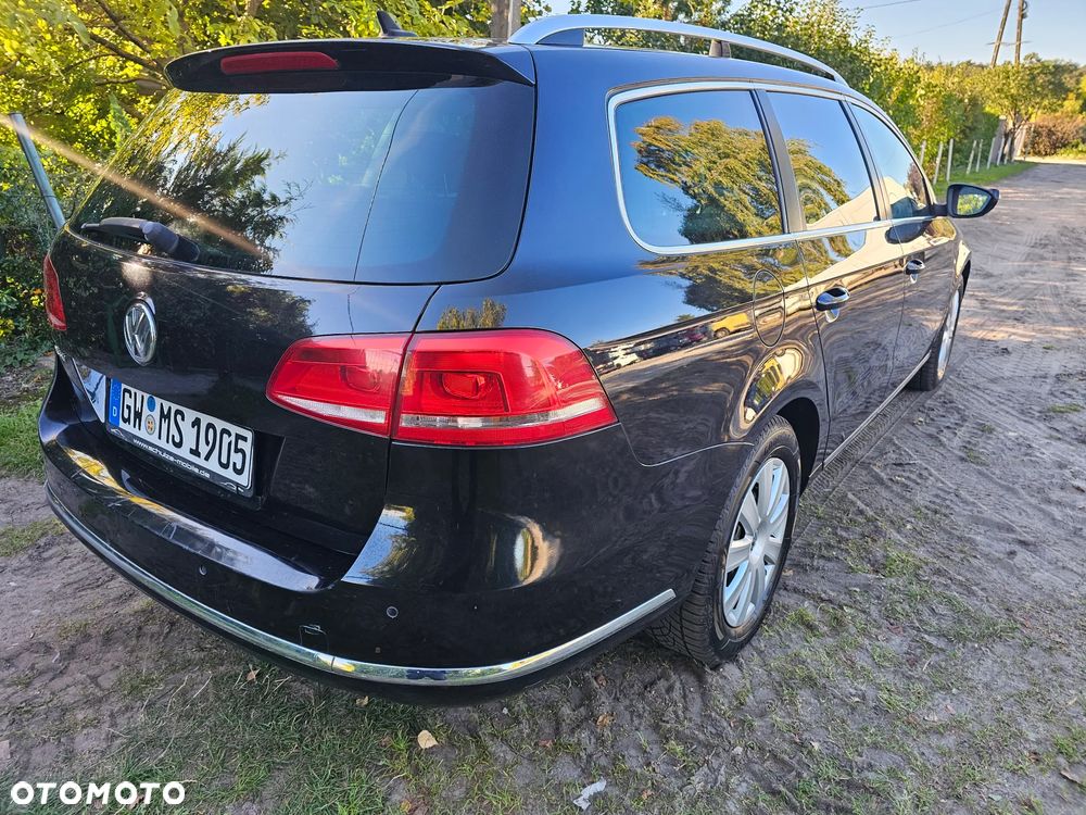 Volkswagen Passat 1.6 TDI Comfortline - 6