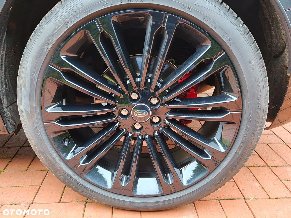 Land Rover Range Rover Velar P250 R-Dynamic SE - 4