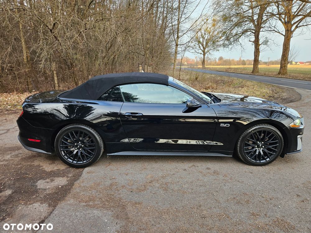 Ford Mustang - 16