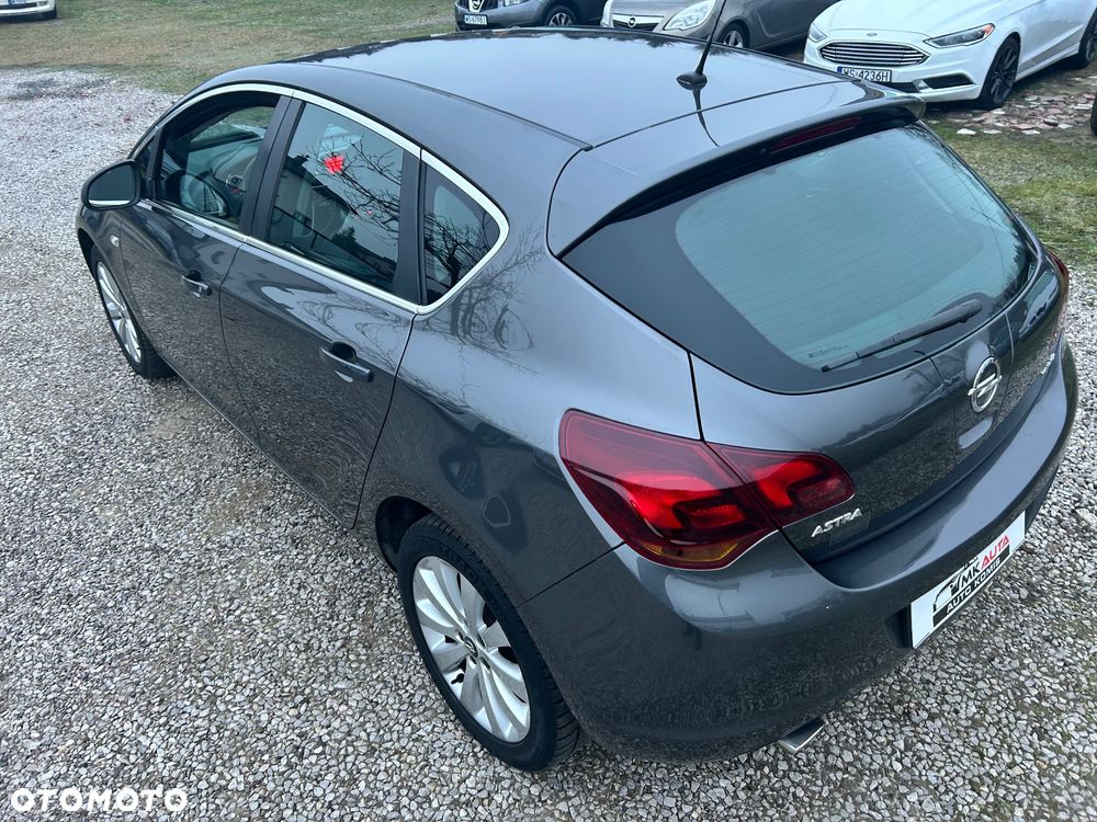 Opel Astra 1.4 Turbo Cosmo - 20