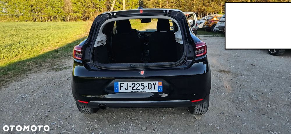 Renault Clio - 7