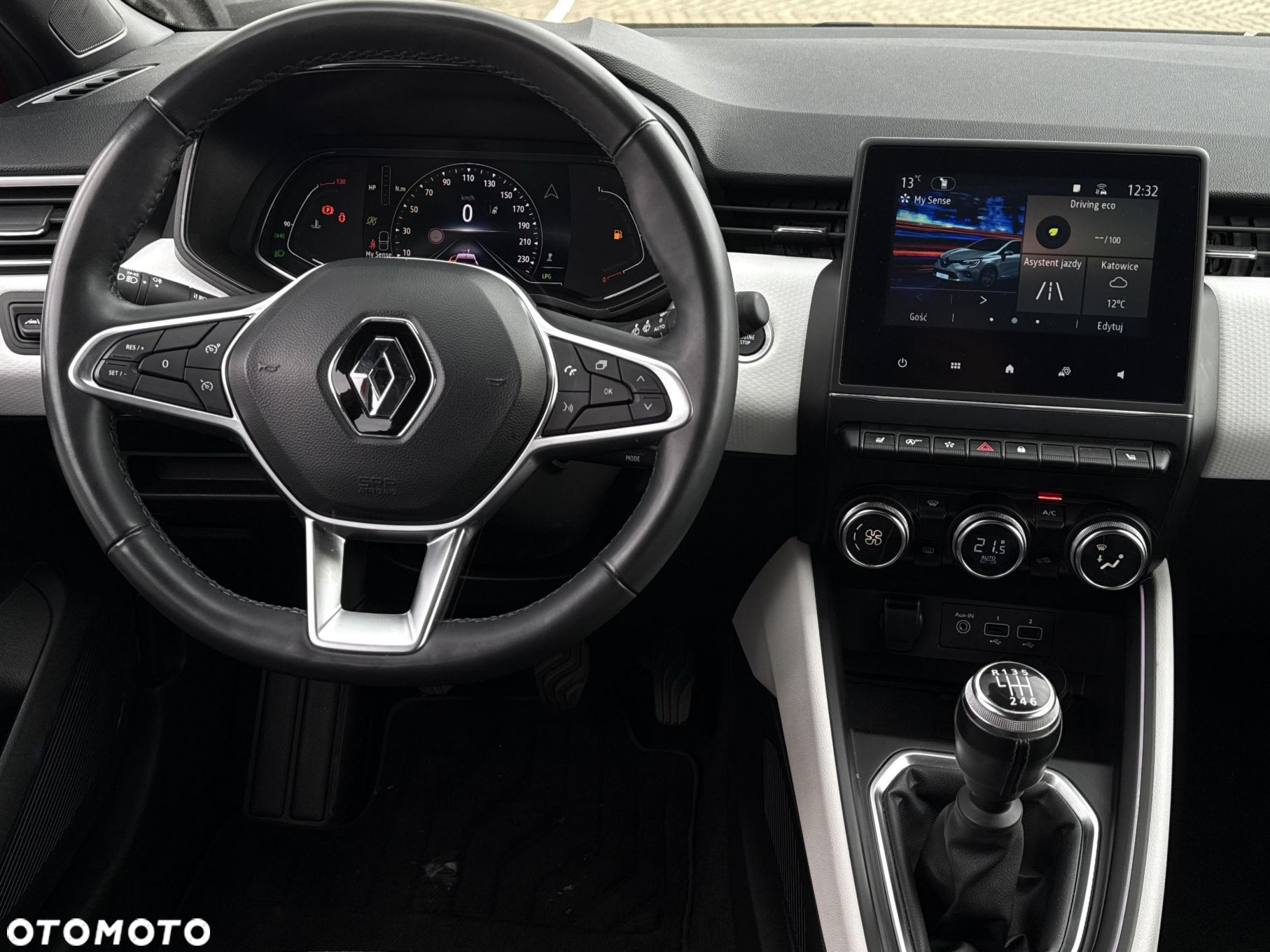 Renault Clio - 12