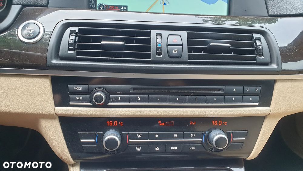 BMW Seria 5 530d - 32