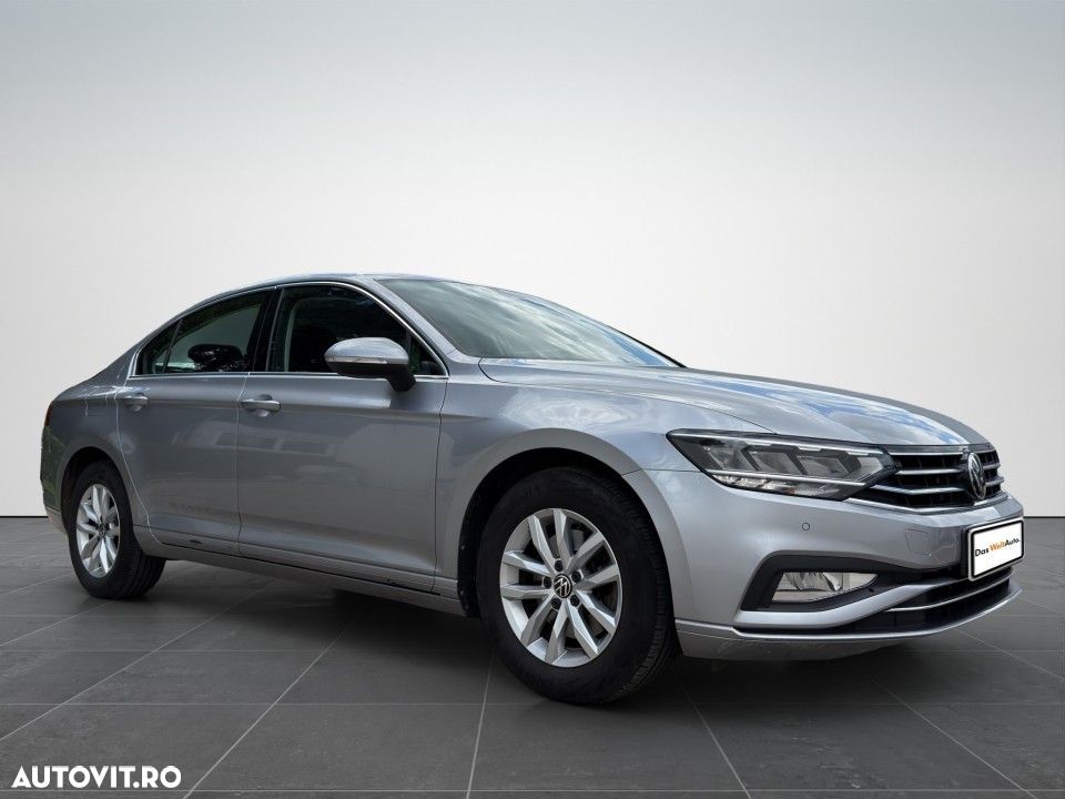 Volkswagen Passat - 4