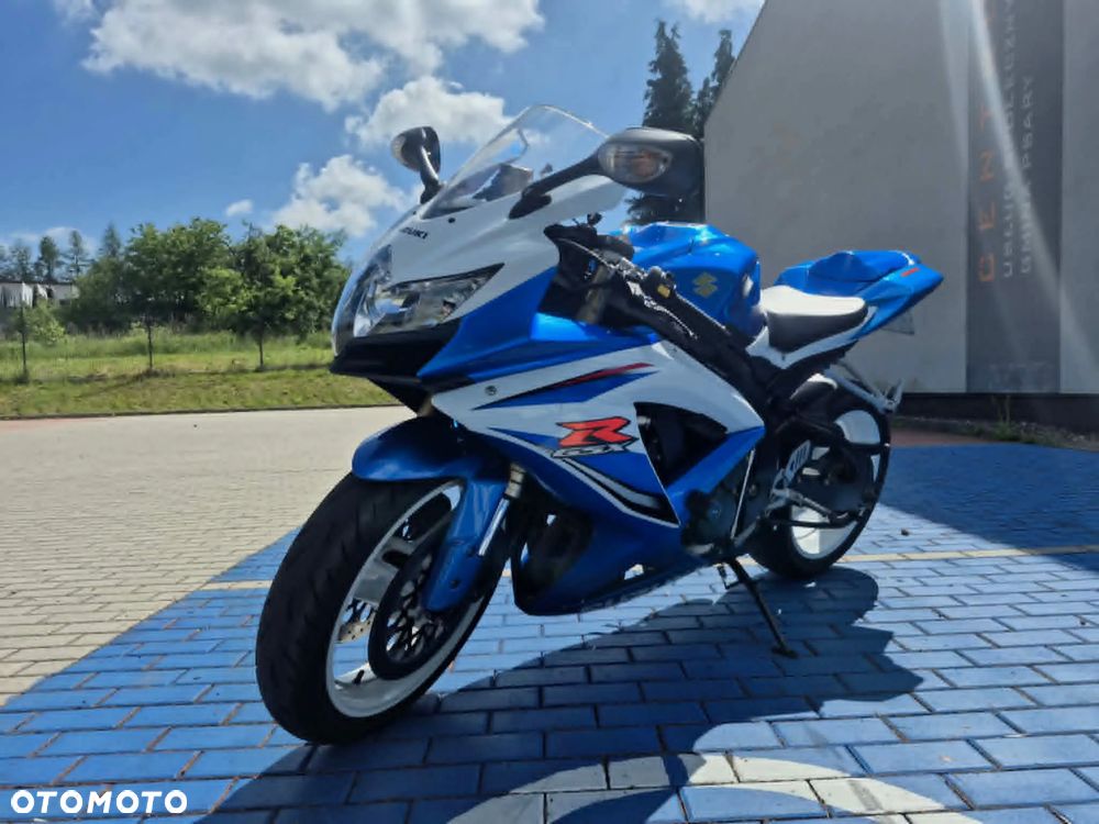 Suzuki GSX-R - 1