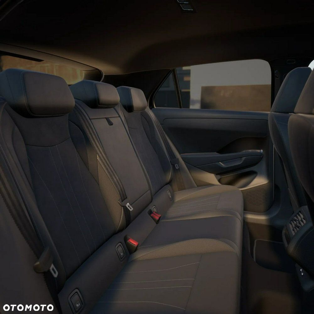 Volkswagen T-Roc - 10