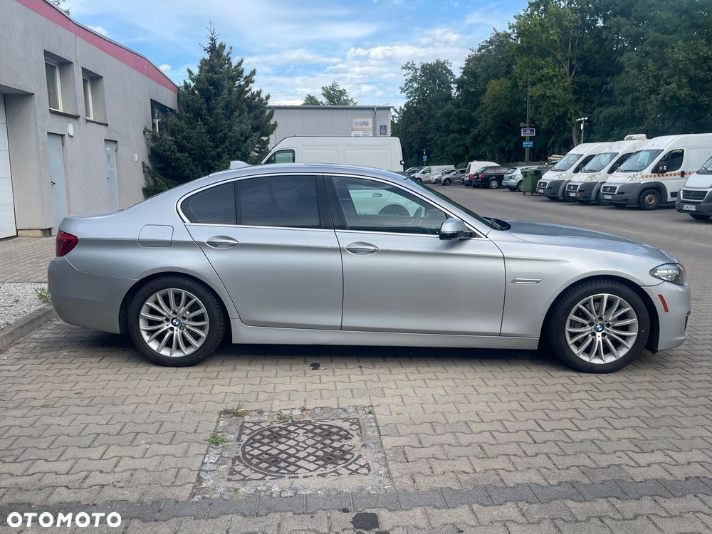 BMW Seria 5 528i Luxury Line - 3