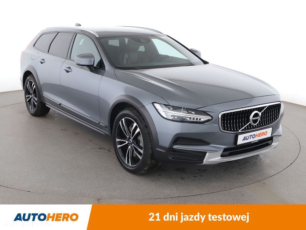 Volvo V90 Cross Country - 8