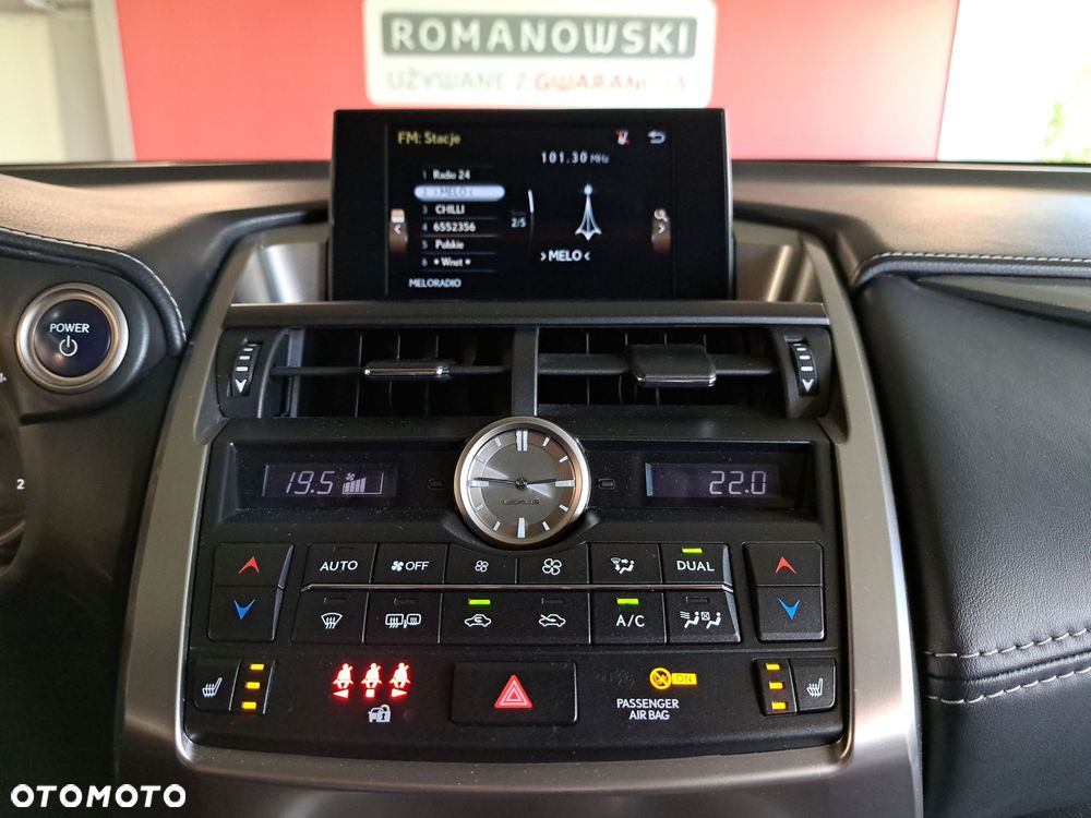 Lexus NX 300h Comfort AWD - 22