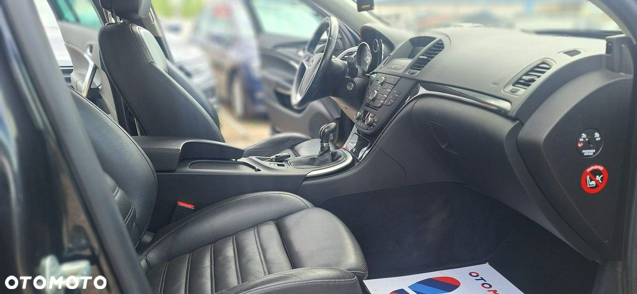 Opel Insignia - 11