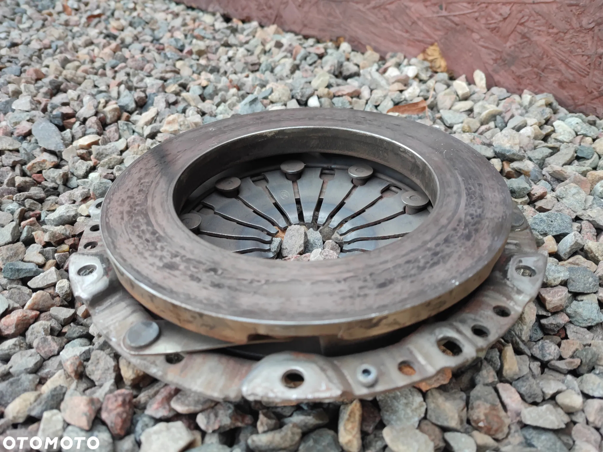 BMW E30 / E34 / E36 ORYGINALNY KOMPLET SPRZĘGŁA + DOCISKI MARKI LUK DO SILNIKÓW GAMY M40 / M42 / M44 / M43 ( 1.6 / 1.8 / 1.8IS ) O NR. 21 21 1 223 218 / 21 21 1 223 017 / 21 21 1 223 569 / 21 21 1 223 096 OEM - 15