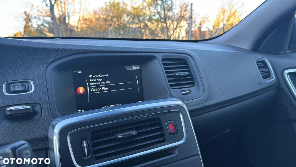 Volvo V60 D4 Geartronic Kinetic - 14