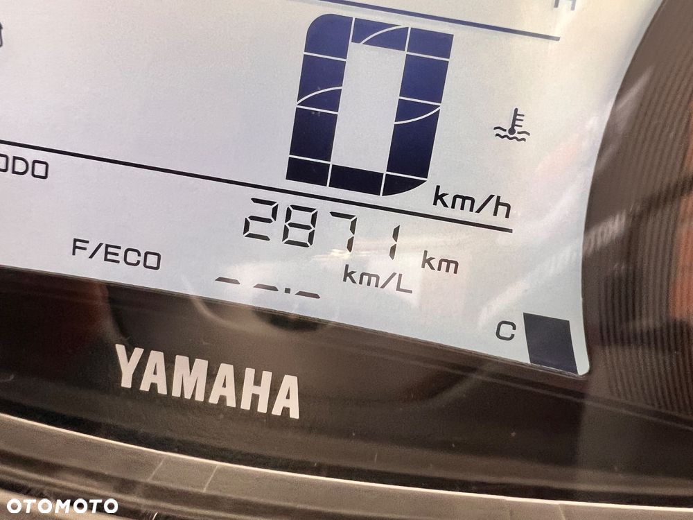 Yamaha NMAX - 23
