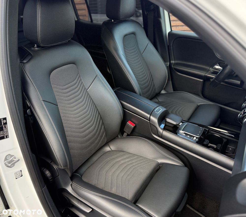 Mercedes-Benz GLB 200 d 8G-DCT Progressive - 12