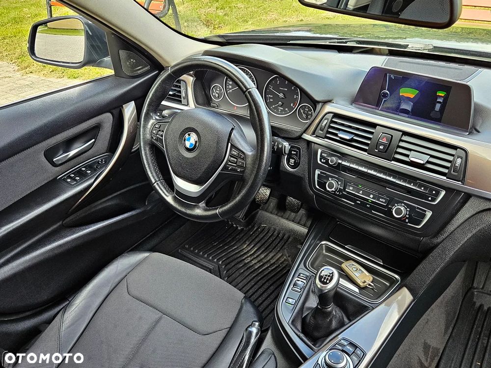 BMW Seria 3 - 24