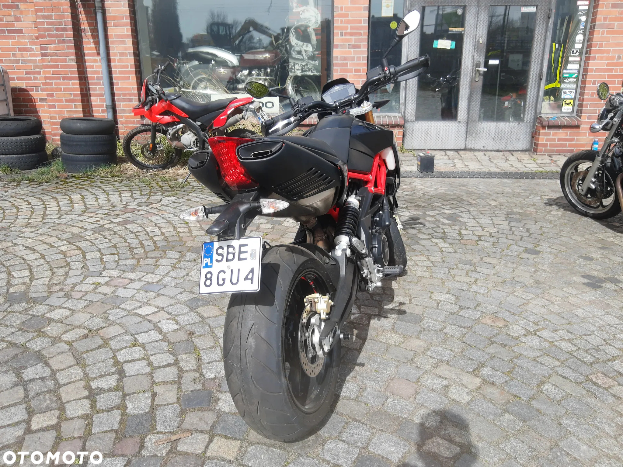 Aprilia Dorsoduro - 4