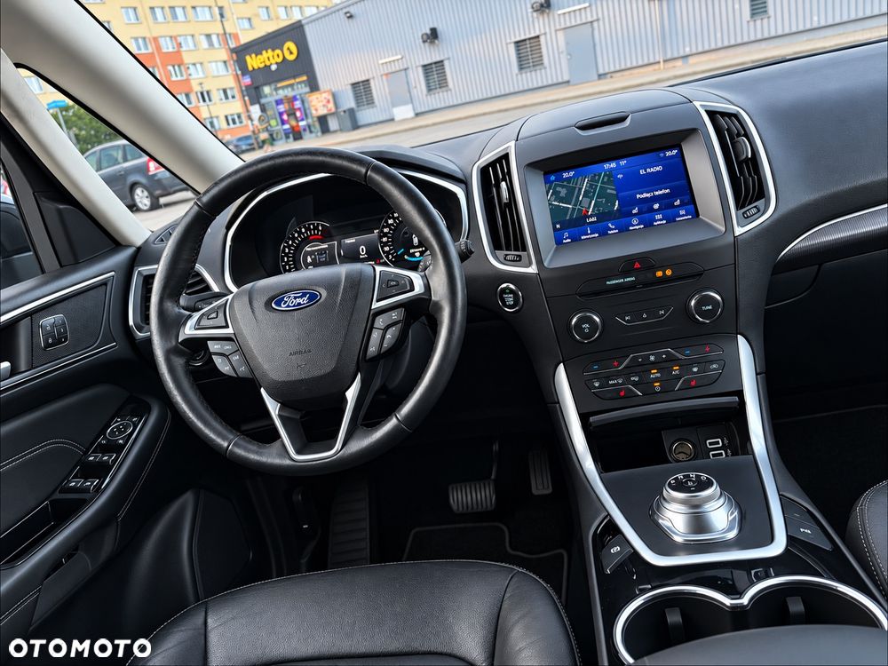 Ford Galaxy - 17