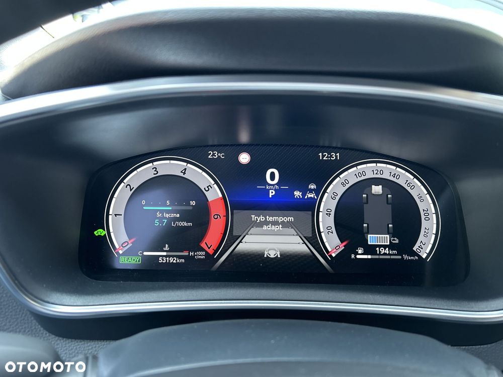 Toyota Corolla 1.8 Hybrid Executive - 12