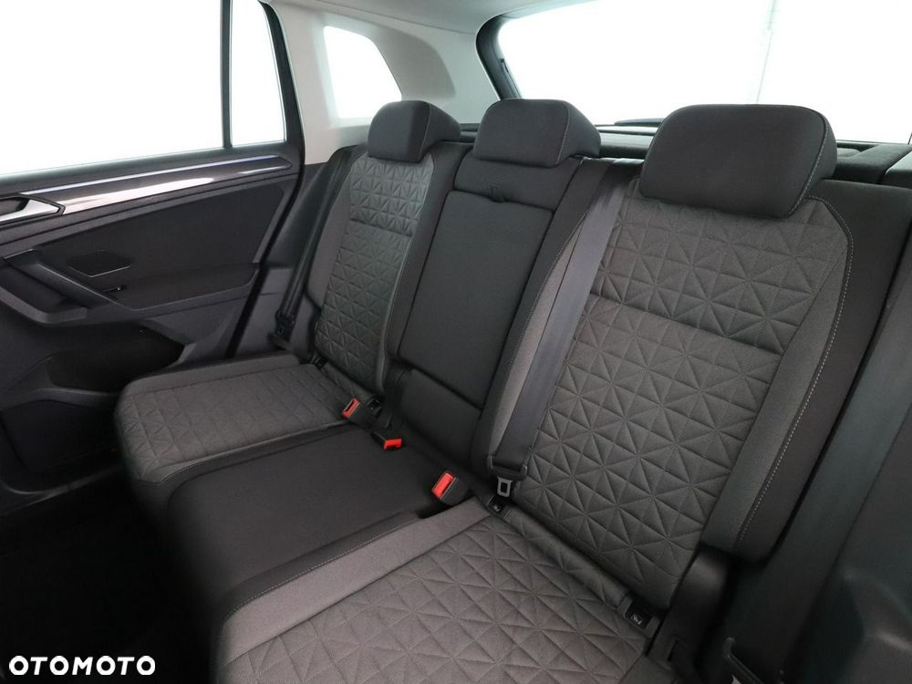 Volkswagen Tiguan 2.0 TDI SCR Life - 18