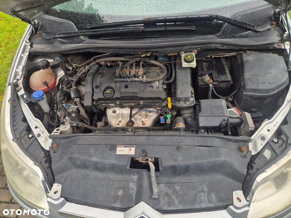 Citroën C4 1.6 16V Confort - 8