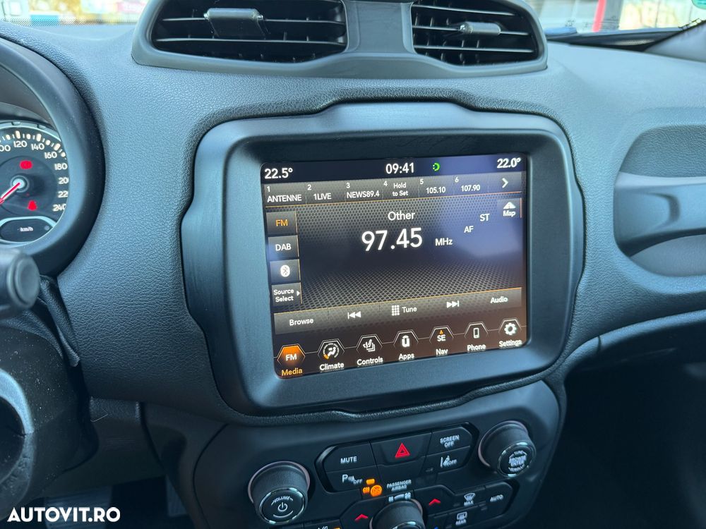 Jeep Renegade 1.3 Turbo 4x2 DDCT6 Limited - 17