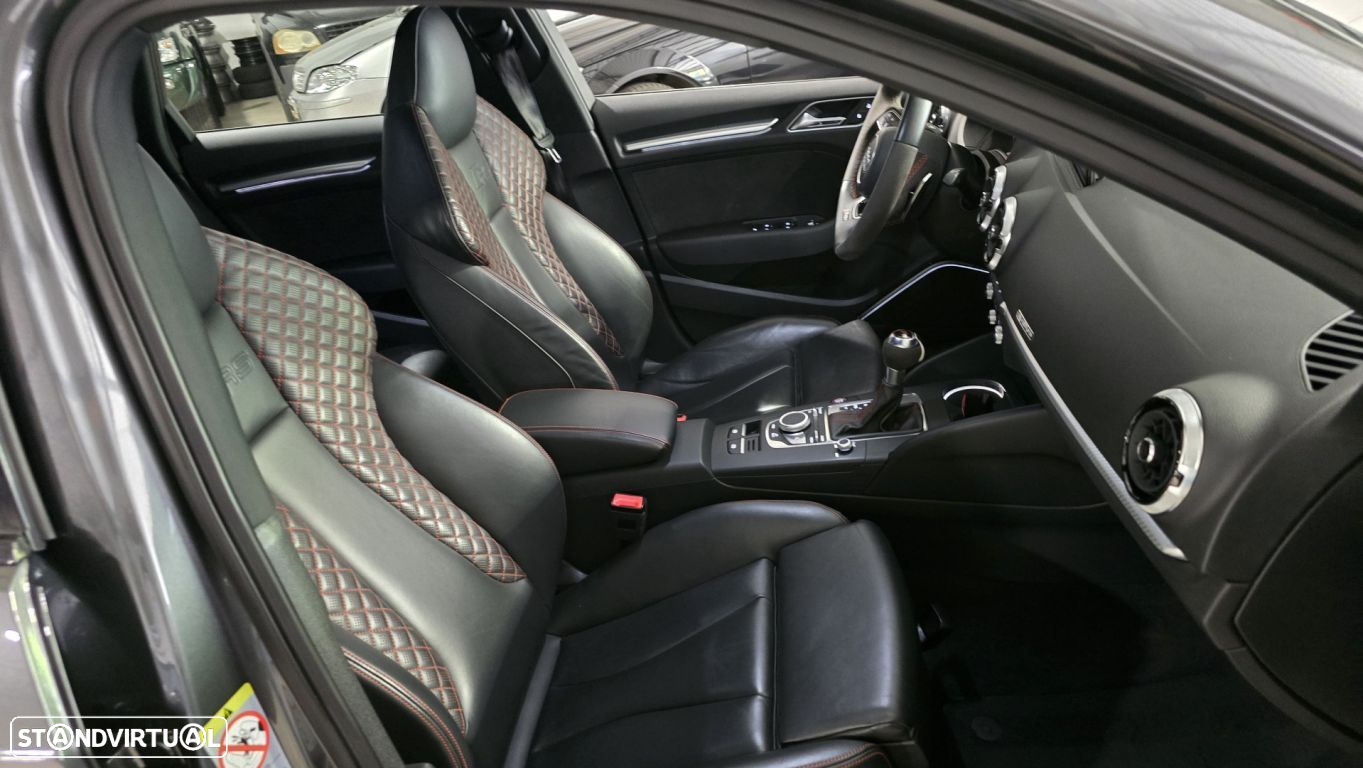 Audi RS3 Sportback 2.5 TFSI quattro S tronic - 51