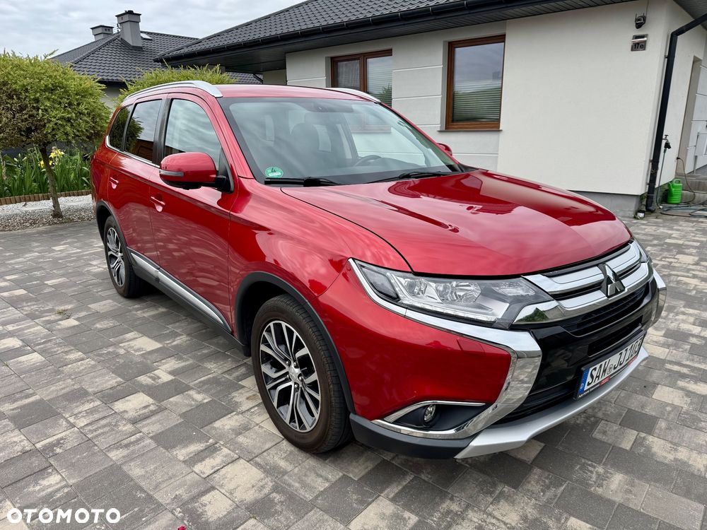 Mitsubishi Outlander - 1