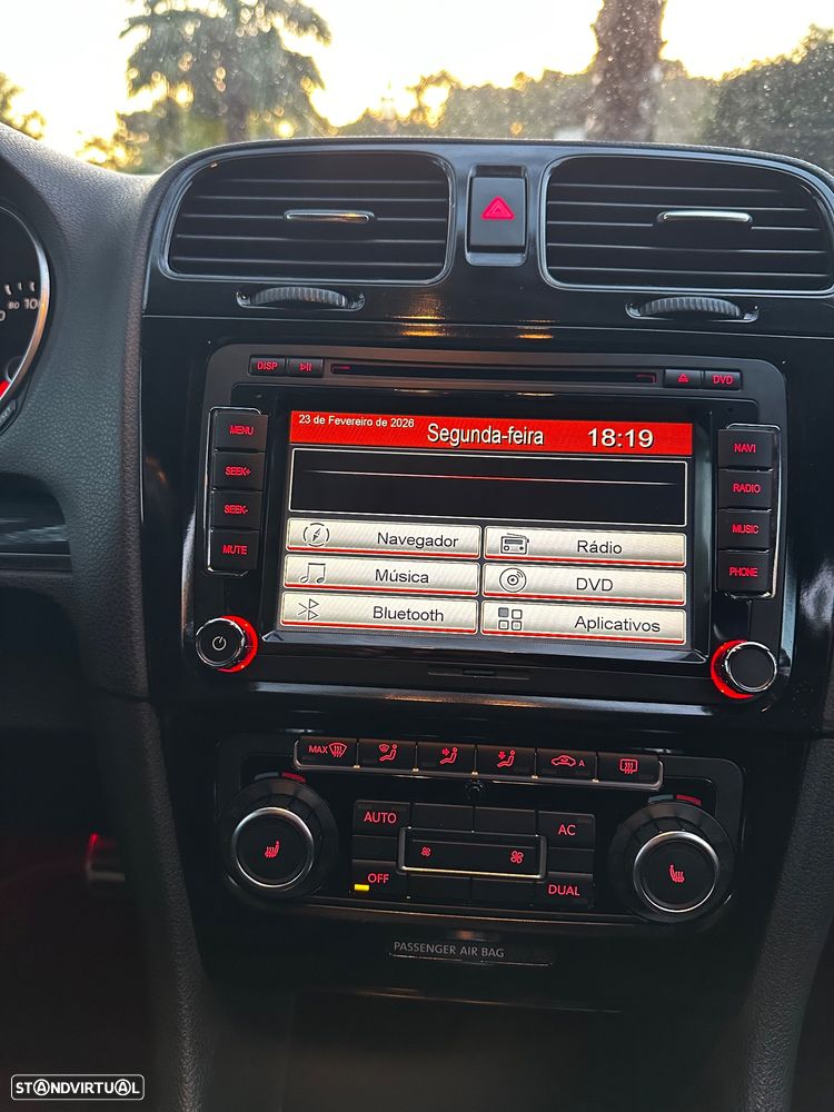 VW Golf 2.0 GTI DSG - 11