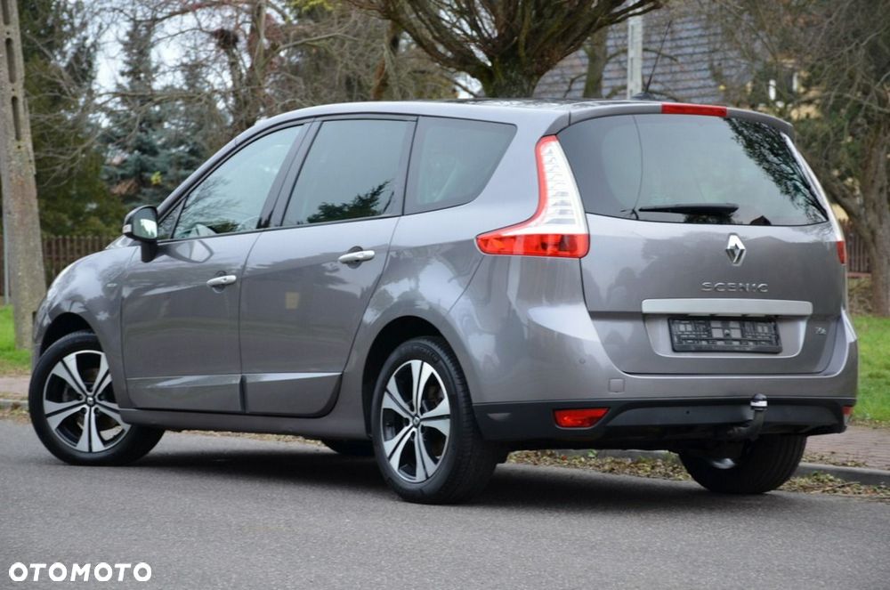 Renault Grand Scenic - 8