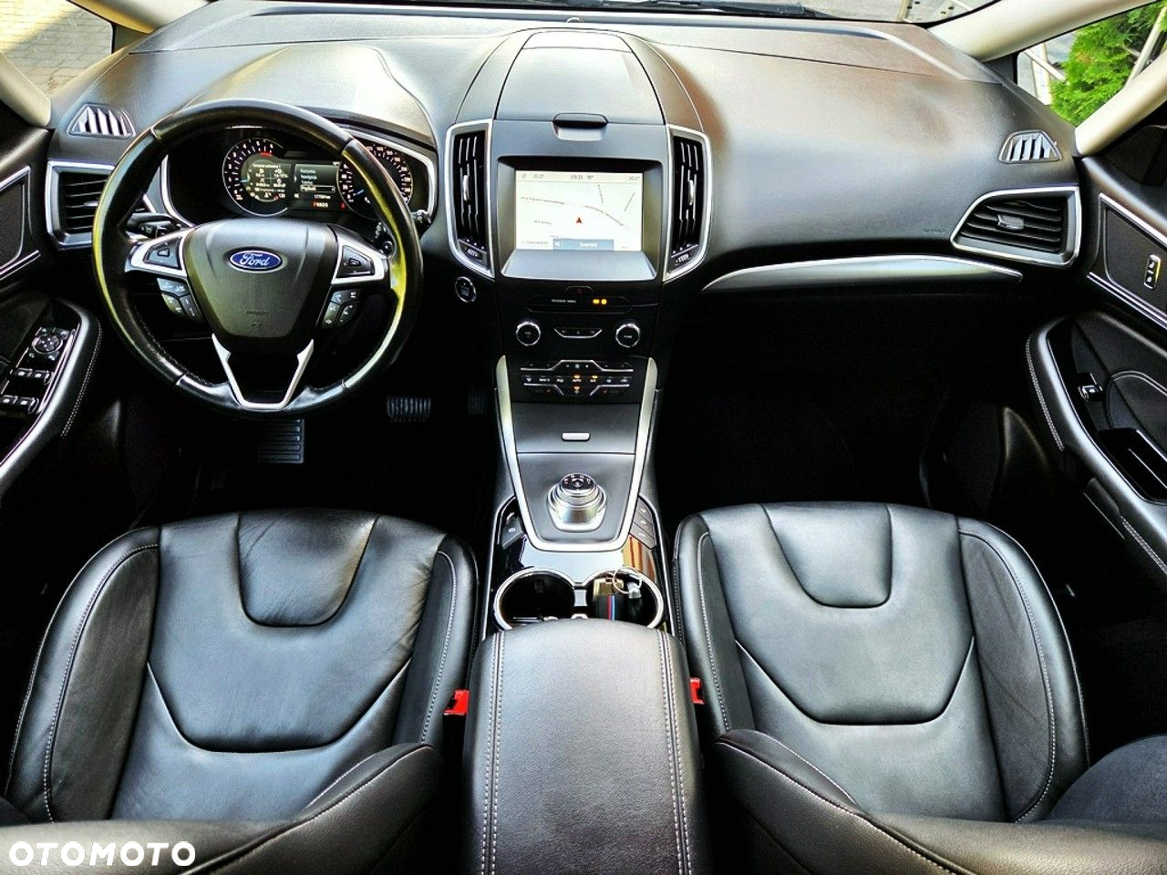 Ford S-Max - 10