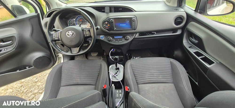 Toyota Yaris - 13