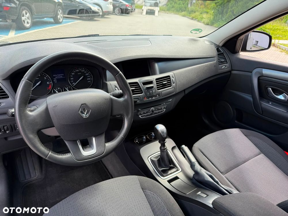 Renault Laguna 1.6 16V Emotion - 10